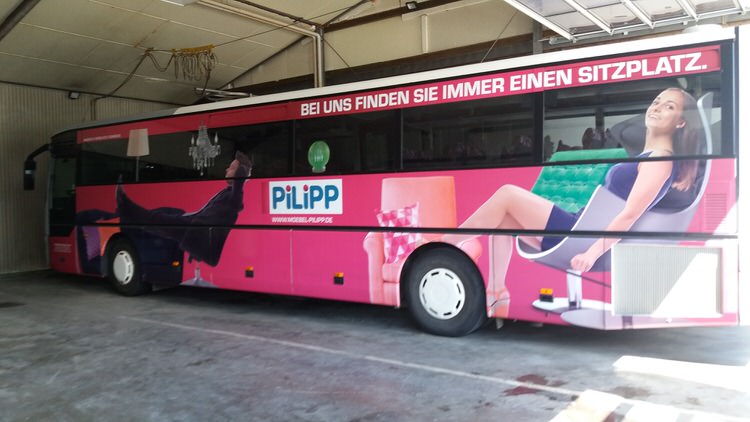 Fahrzeubeschriftung Bus Reisebus Digitaldruck Pilipp2