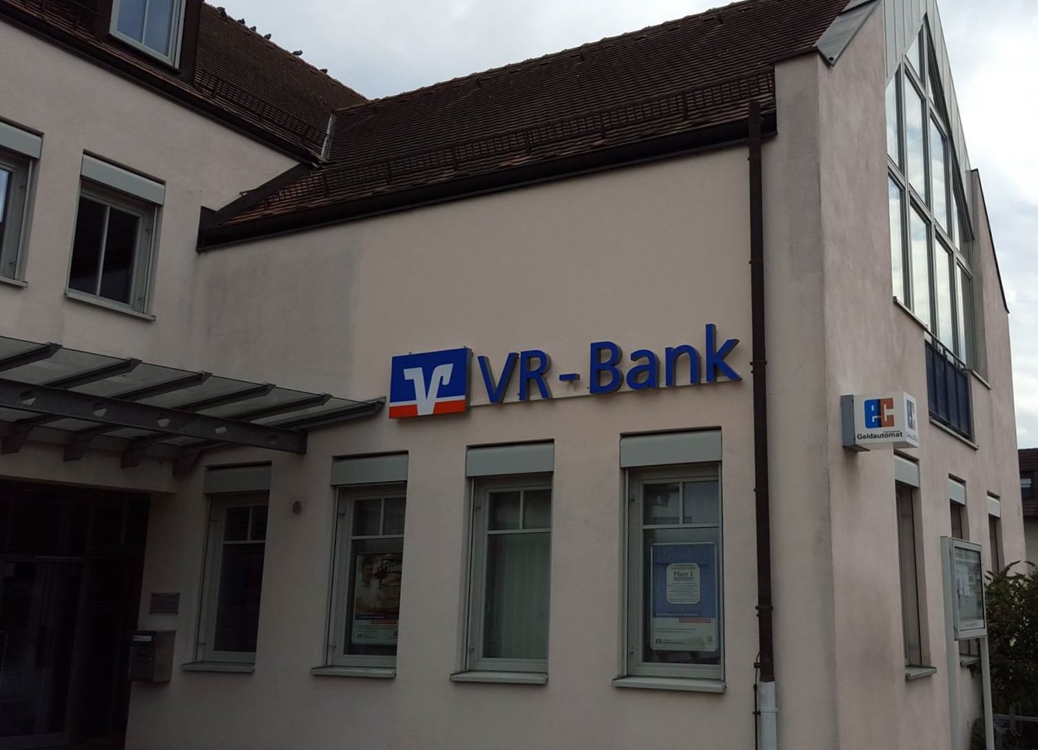 Fräsbuchstaben VR Bank Burgoberbach