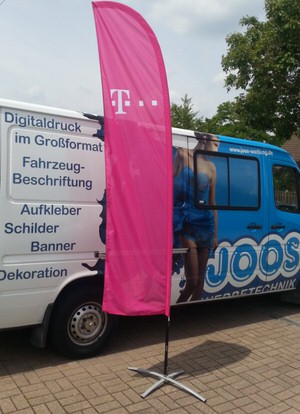 Präsentationssysteme Mobile Fahne Beachflag Telekom
