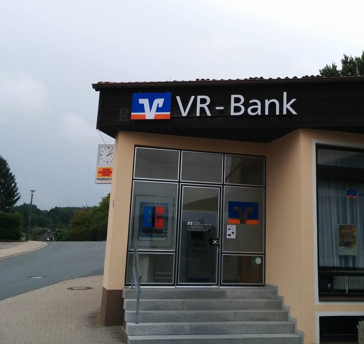 LED Fräsbuchstaben Werbeanlange VR Bank Unternbibert