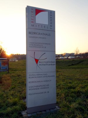 Stele Pylon Foliert Bezirk Mittelfranken